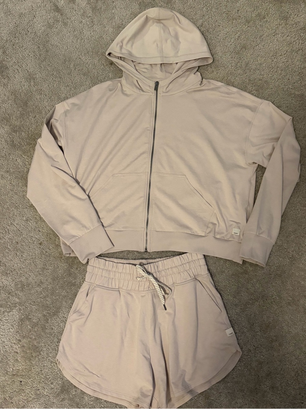 Vuori Tan Halo Performance Set